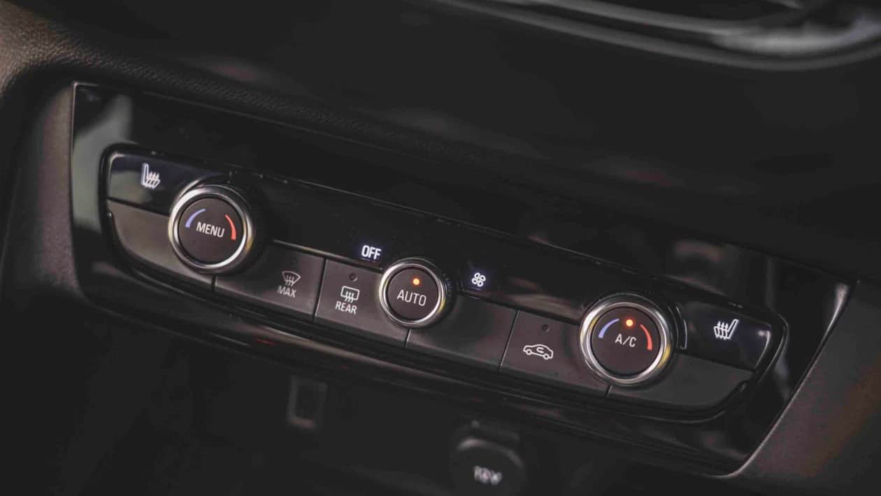 Opel Corsa Electric: Το μικρό ηλεκτρικό που κάνει τη διαφορά στην πράξη