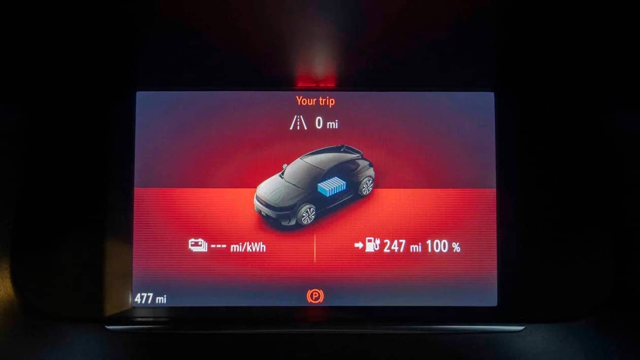 Opel Corsa Electric: Το μικρό ηλεκτρικό που κάνει τη διαφορά στην πράξη