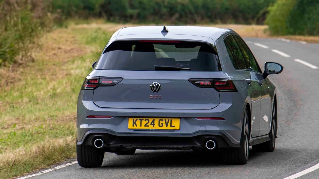 Volkswagen Golf GTI: Ο βασιλιάς των hot hatch επιστρέφει στον θρόνο του