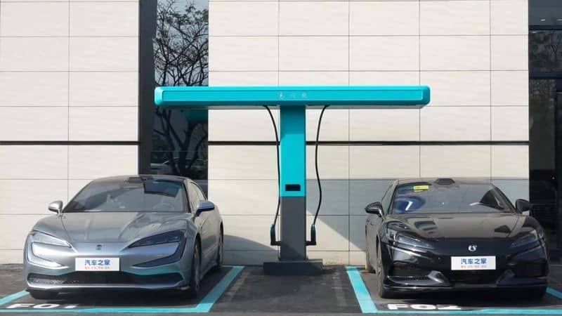 BYD: Θέλει να ξεπεράσει την Toyota έως το 2031