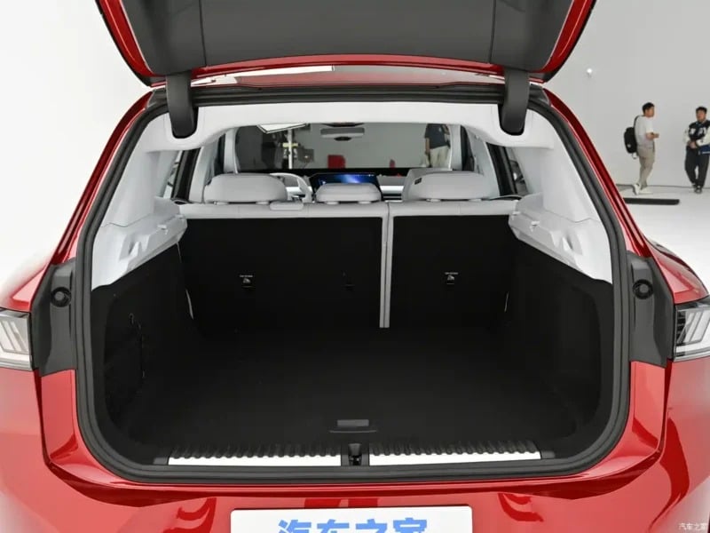 Νέα BMW iX3 Long Wheelbase: Ηλεκτρική αυτονομία 919 χλμ. και τεχνολογία Neue Klasse