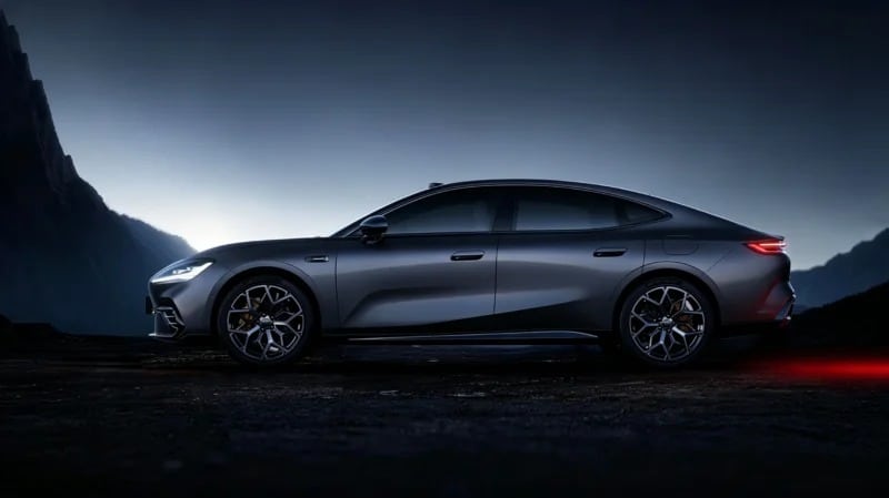 Geely Galaxy TT: Το νέο ηλεκτρικό που βάζει στο στόχαστρο το Xiaomi SU7