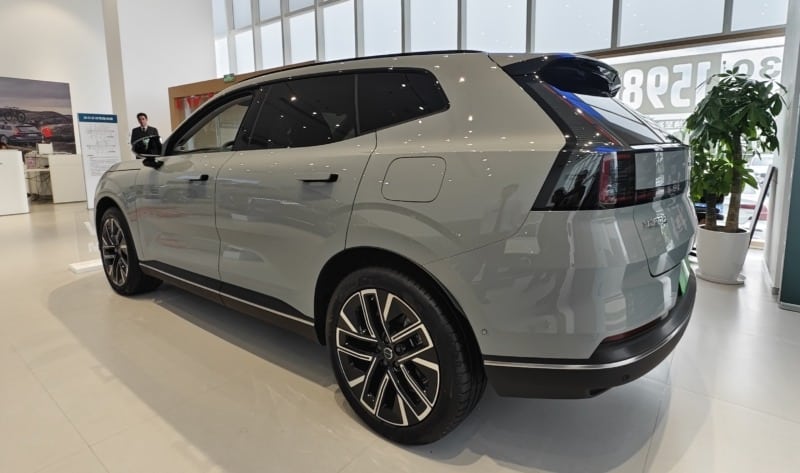 212 χλμ. μόνο με ρεύμα - Το Volvo XC70 αλλάζει τα δεδομένα στα PHEV
