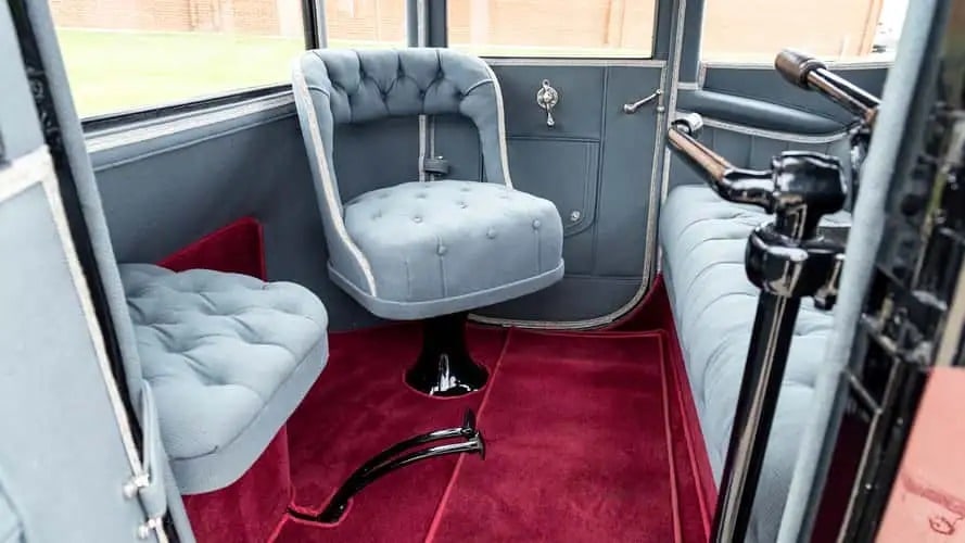 Detroit Electric Model 75B: Το ηλεκτρικό αυτοκίνητο του 1918 με αυτονομία 132 χλμ.