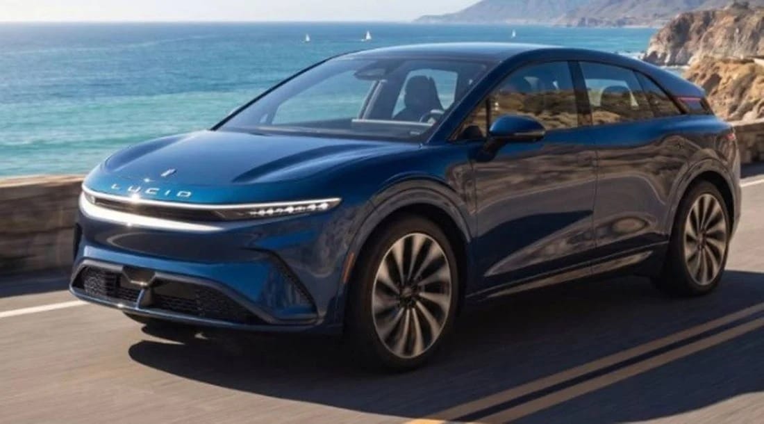 Lucid Cosmos: Το νέο ηλεκτρικό SUV με αυτονομία πάνω από 650 χλμ. που απειλεί το Tesla Model Y