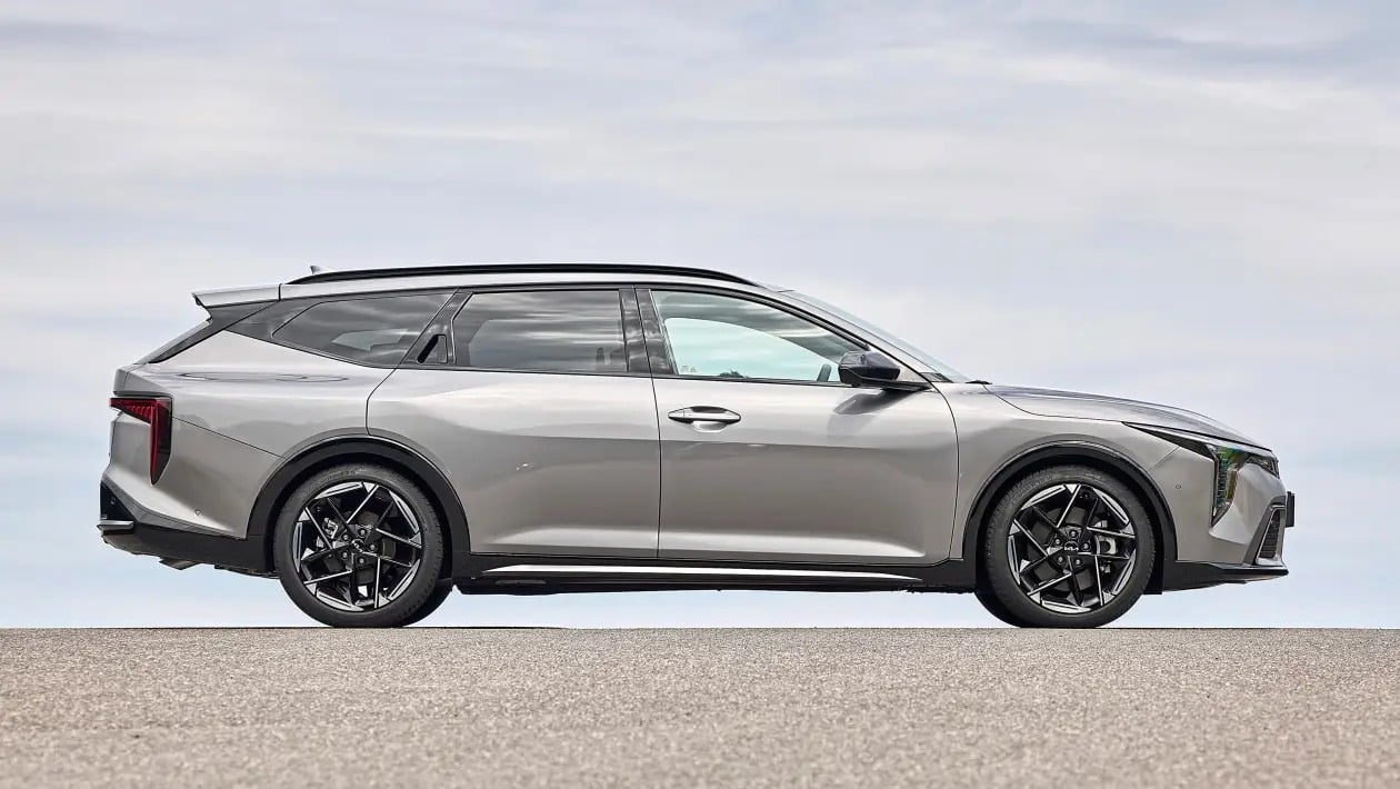 Kia K4 Sportswagon: Το station wagon που θέλει να βάλει τα SUV στη... ναφθαλίνη