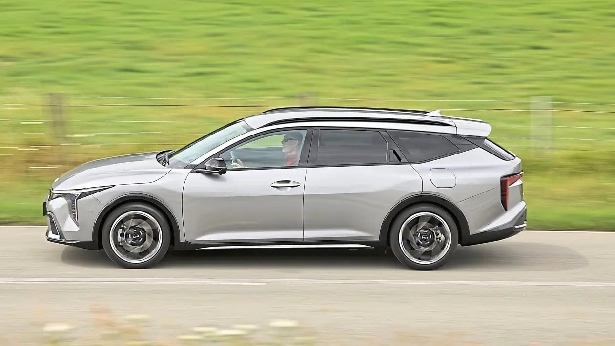 Kia K4 Sportswagon: Το station wagon που θέλει να βάλει τα SUV στη... ναφθαλίνη