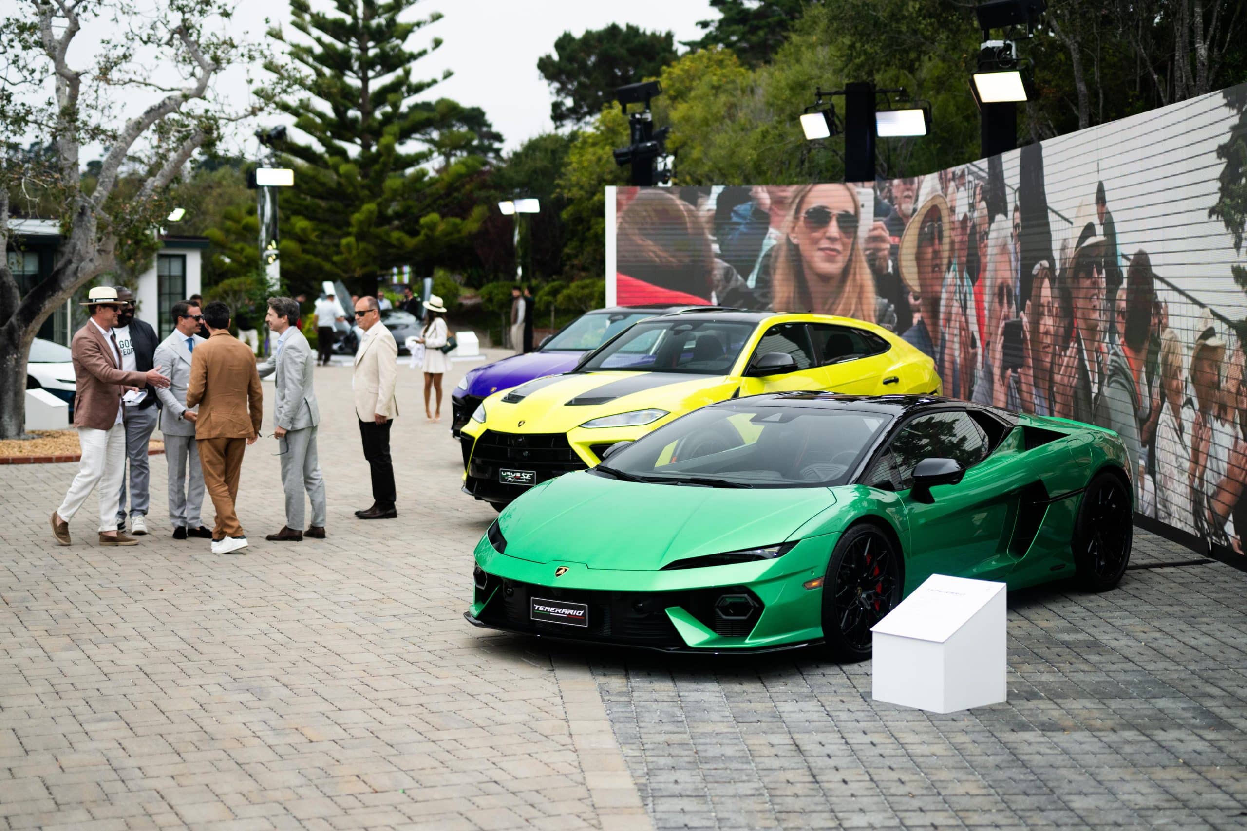 Lamborghini: Ιστορικό ρεκόρ με 43 Miura και το βλέμμα στο μέλλον