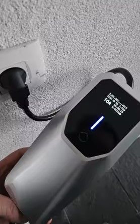 Οικιακός φορτιστής EV με μόλις €60: Αξίζει πραγματικά;