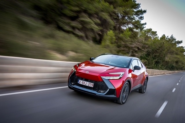 Toyota C-HR: Δέκα χρόνια ξεχωριστής καινοτομίας και επιτυχίας ως το Νο.1 C-SUV της Toyota