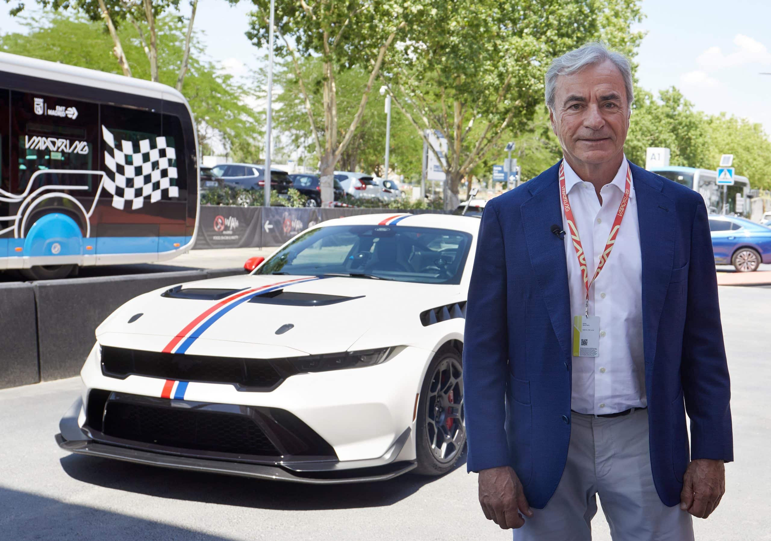 O Carlos Sainz Sr. πίσω από το τιμόνι της Mustang GTD στη νέα πίστα MADRING (video)