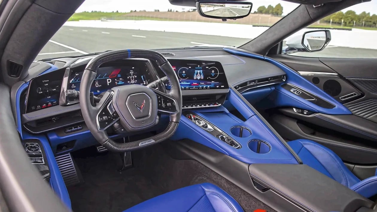 Corvette ZR1X: Κοστίζει πολύ λιγότερο από Ferrari και Lamborghini και τις κυνηγά στην πίστα