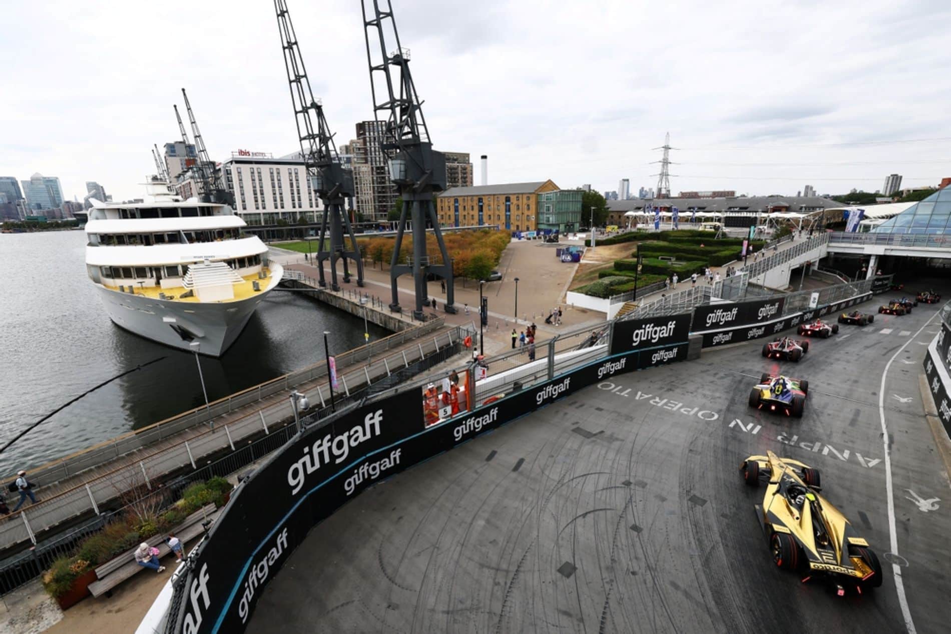Η DS Automobiles αποχαιρετά τη Formula E με θριαμβευτική νίκη στο London E-Prix