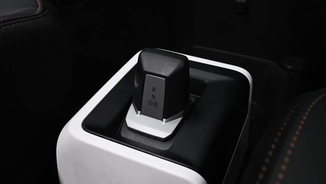 Το Dacia Spring έγινε άλλο αυτοκίνητο! Οι 100 PS αλλάζουν τα πάντα