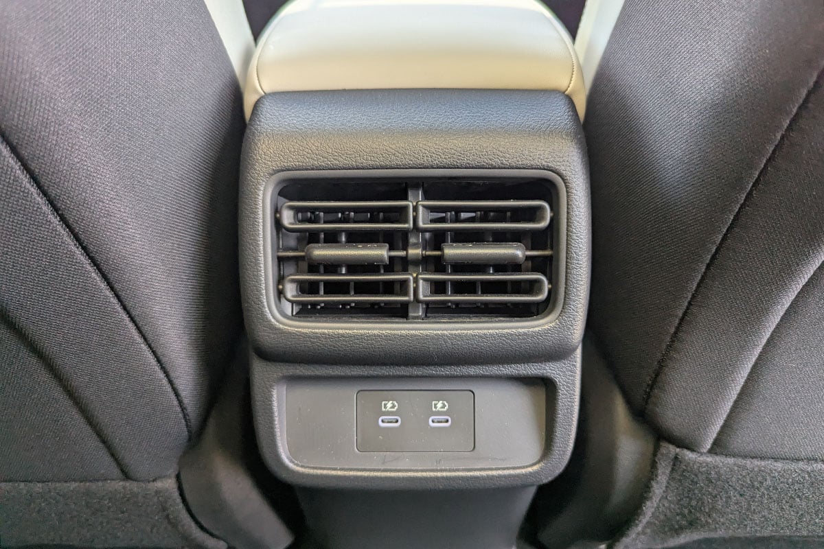 Η Nissan έκανε το Leaf αγνώριστο - Δείτε τι άλλαξε