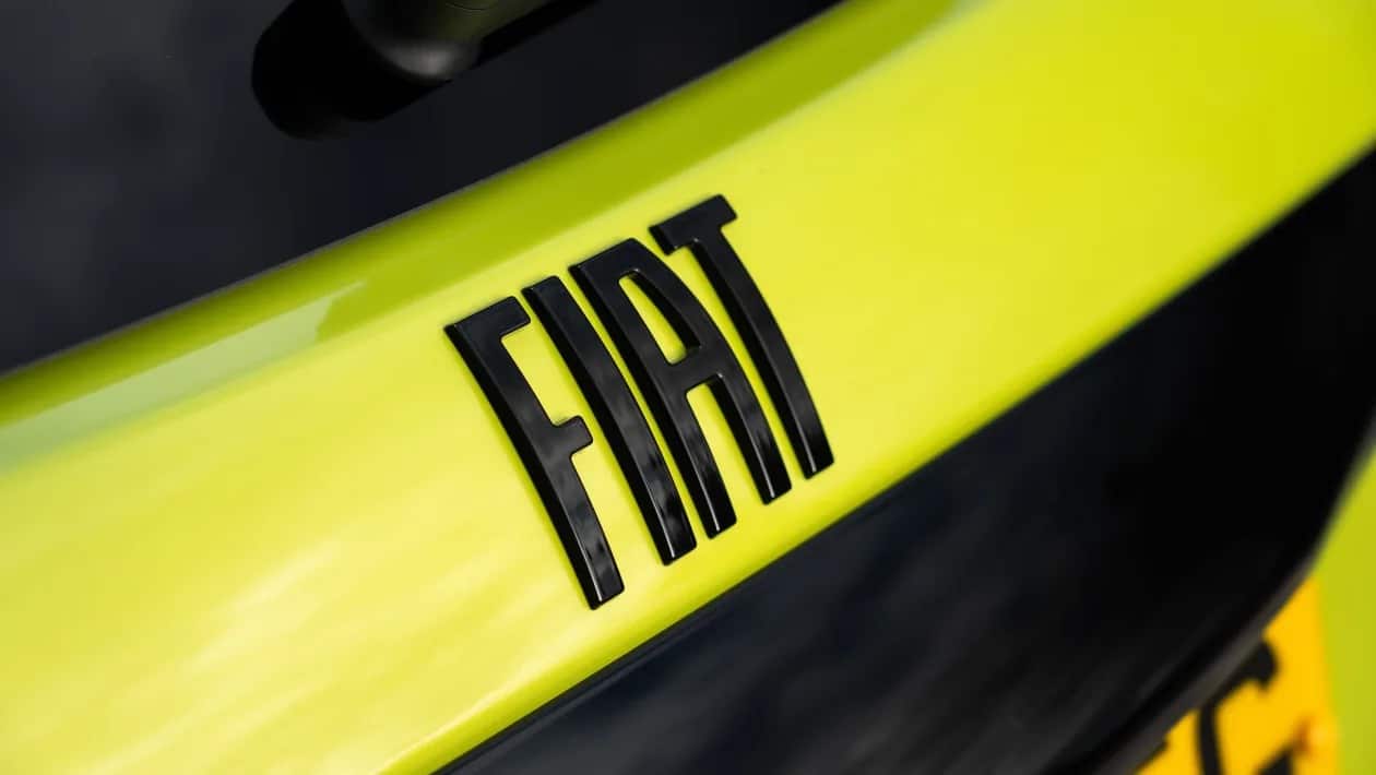 Fiat 600 Hybrid Sport: Η νέα έκδοση που μοιάζει με Abarth, αλλά δεν είναι