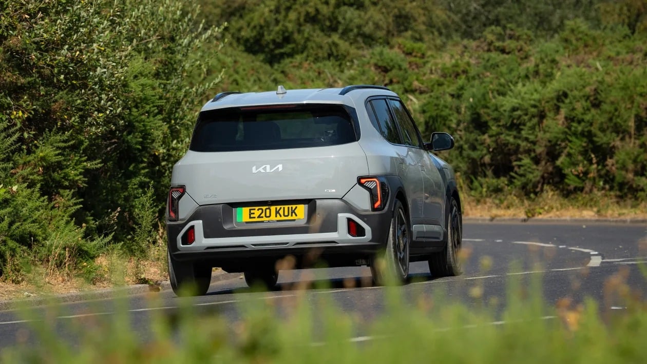 Kia EV2 Long Range: Το μικρό ηλεκτρικό που θέλει να γίνει το νέο οικογενειακό φαβορί