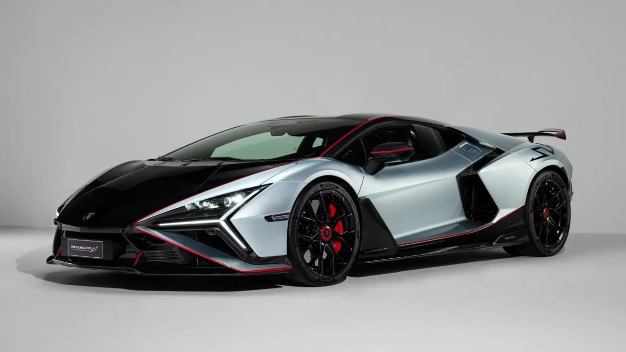 Η νέα PHEV Lamborghini Revuelto SV αποδίδει 1.050 PS και ξεπερνά τα 340 km/h