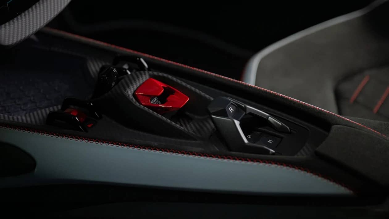 Η νέα PHEV Lamborghini Revuelto SV αποδίδει 1.050 PS και ξεπερνά τα 340 km/h