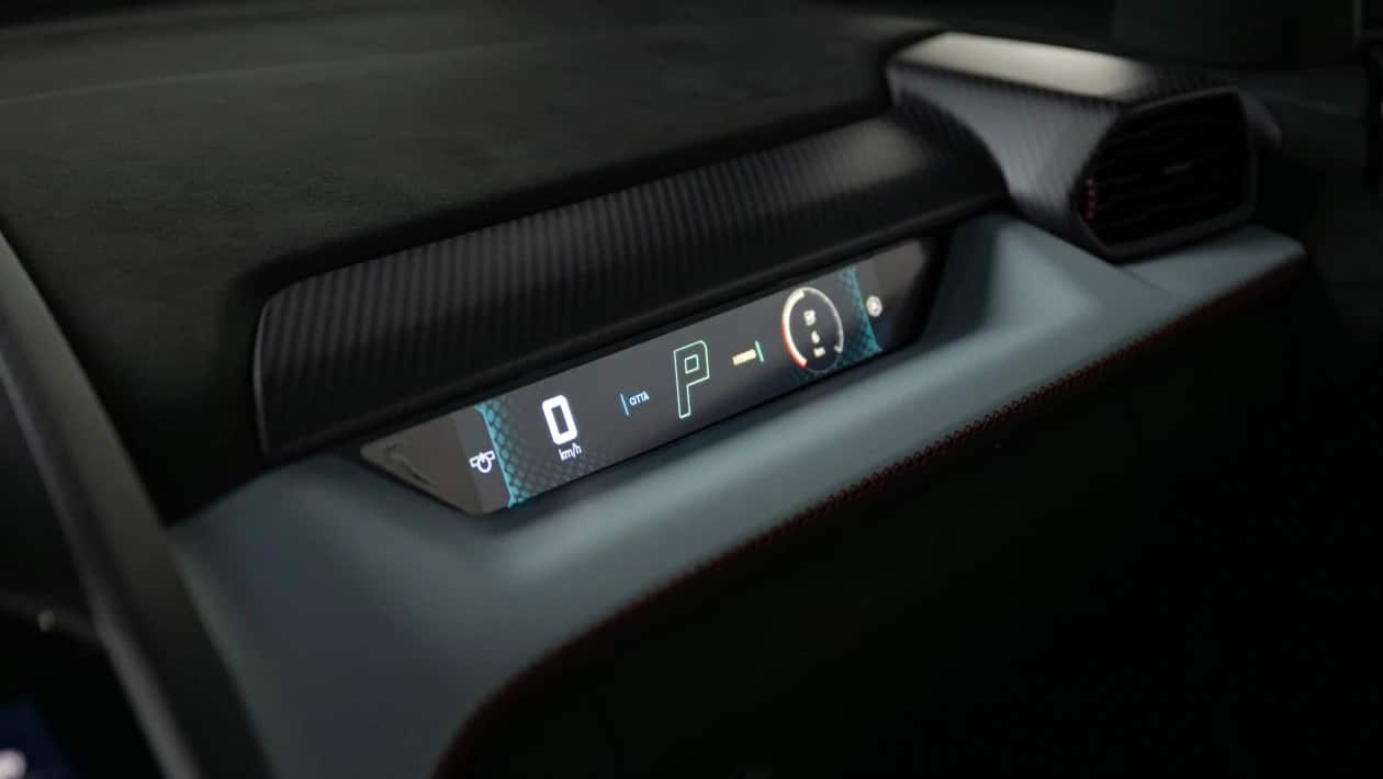 Η νέα PHEV Lamborghini Revuelto SV αποδίδει 1.050 PS και ξεπερνά τα 340 km/h