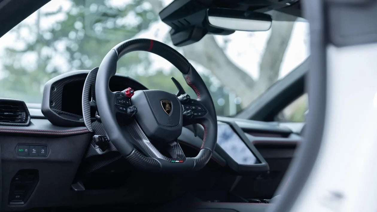 Lamborghini Temerario Tricolore - 913 PS και μοναδική εμφάνιση που κλέβει τις εντυπώσεις