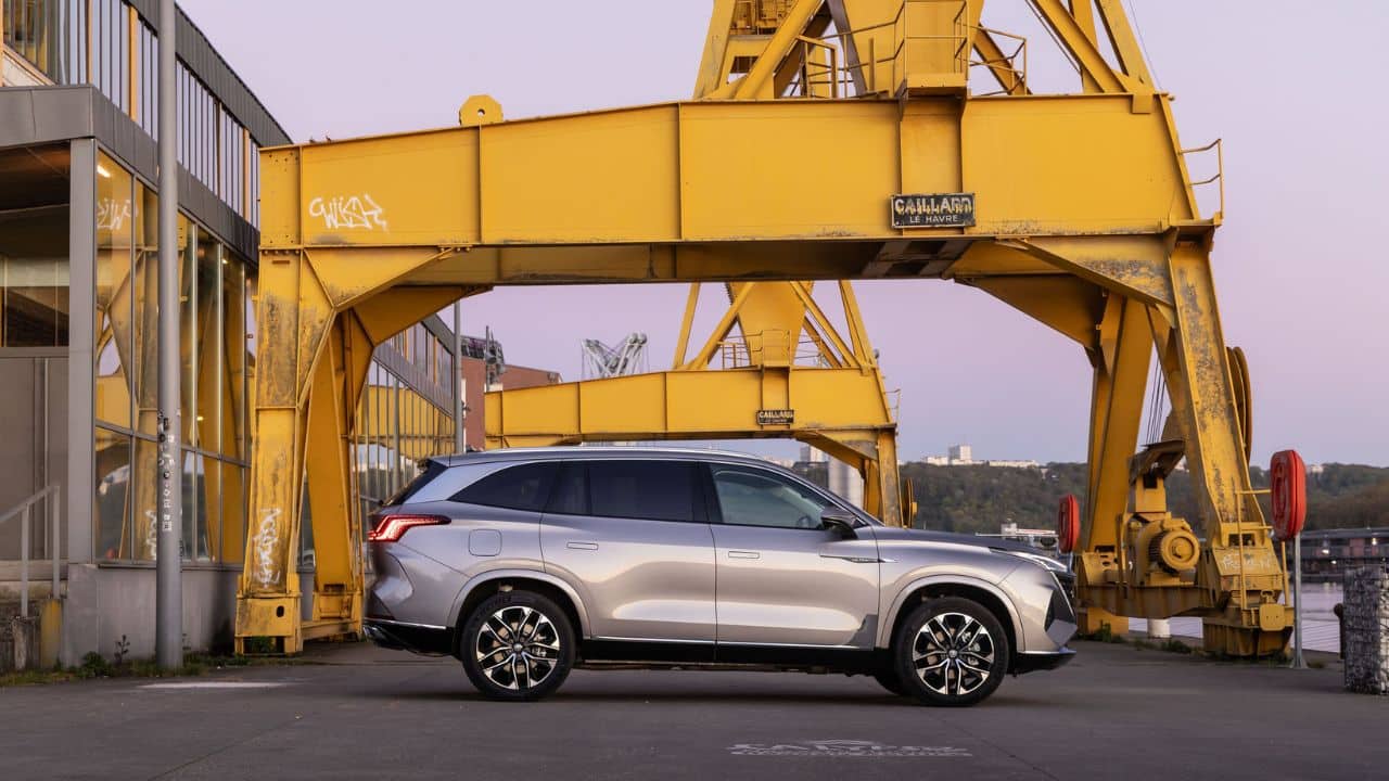 MG S9 PHEV: Το νέο 7θέσιο SUV της MG βάζει δύσκολα σε όλους