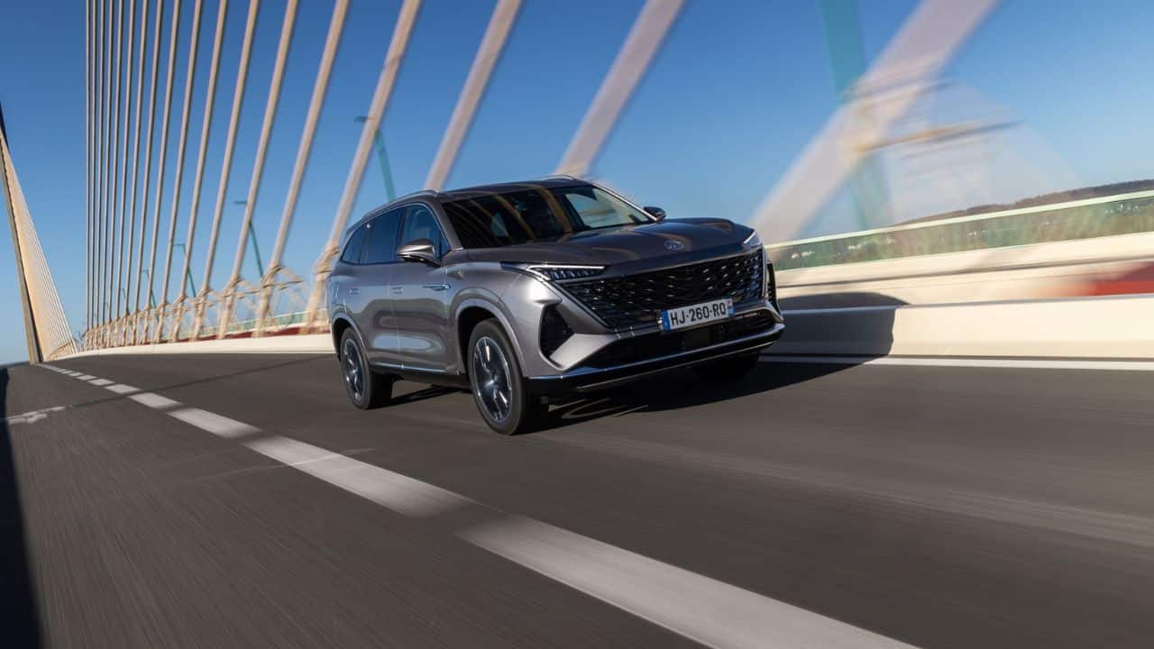 MG S9 PHEV: Το νέο 7θέσιο SUV της MG βάζει δύσκολα σε όλους