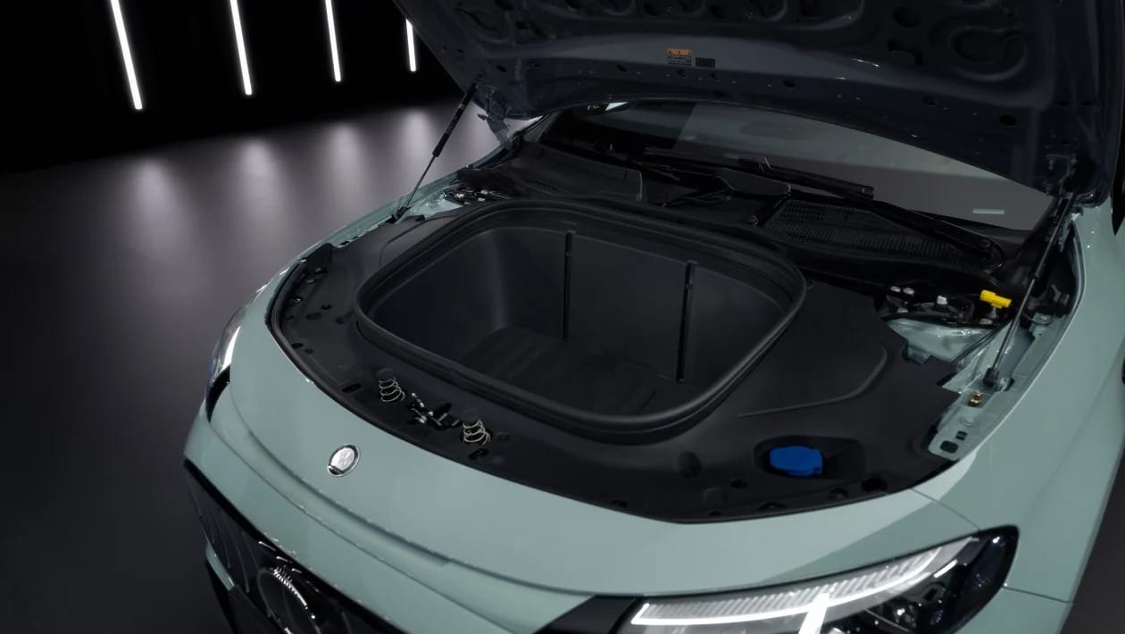 Mercedes-AMG CLA 45: Η ηλεκτρική «ρουκέτα» των 671 PS που επιταχύνει σαν hypercar