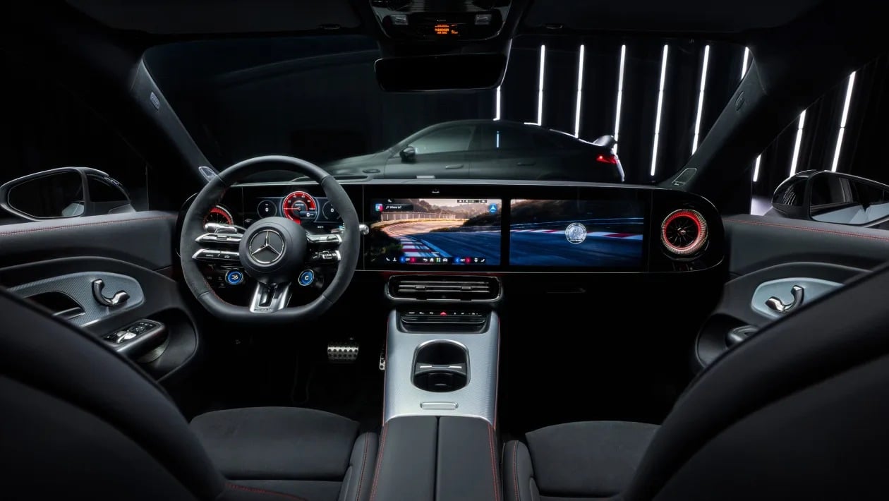 Mercedes-AMG CLA 45: Η ηλεκτρική «ρουκέτα» των 671 PS που επιταχύνει σαν hypercar