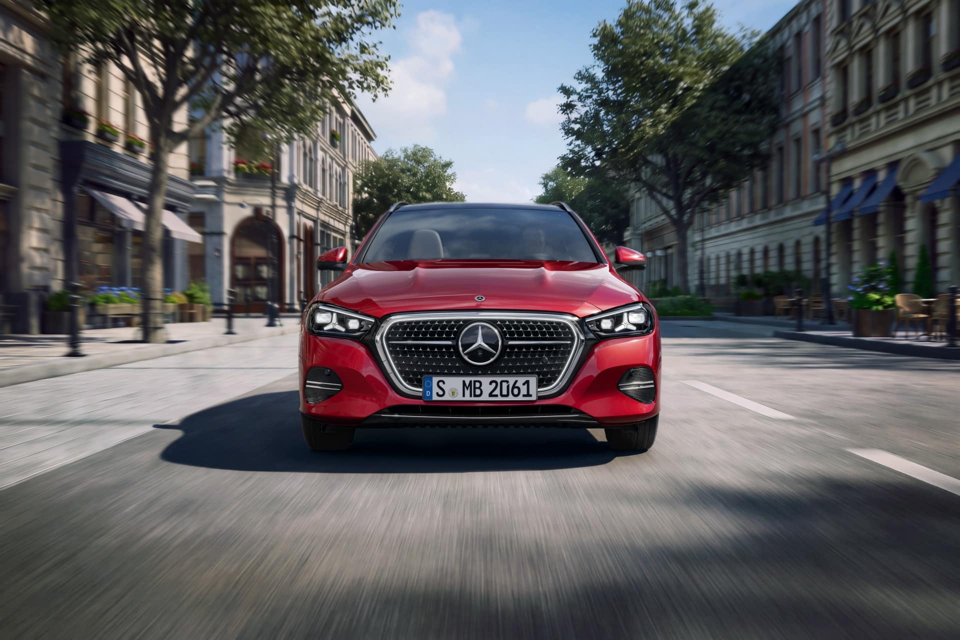 Mercedes C-Class 2026: Με νέα τεχνολογία και νέες PHEV εκδόσεις