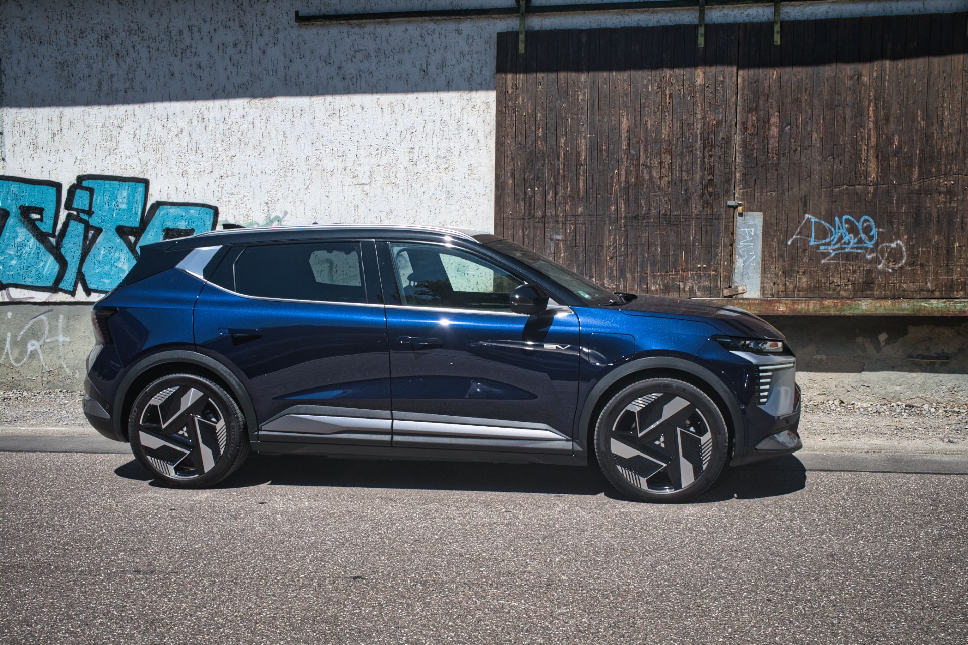 Mitsubishi Eclipse Cross EV: Το Renault Scénic έχει πλέον έναν πολύ σοβαρό αντίπαλο