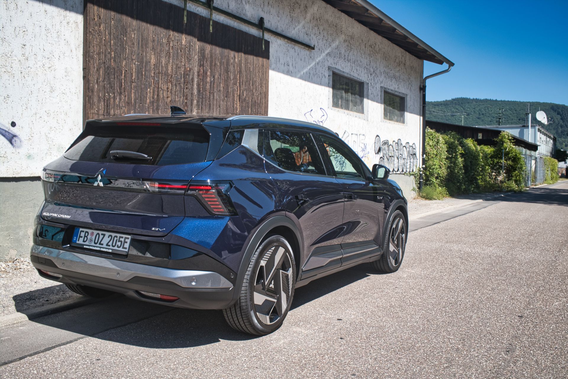 Mitsubishi Eclipse Cross EV: Το Renault Scénic έχει πλέον έναν πολύ σοβαρό αντίπαλο