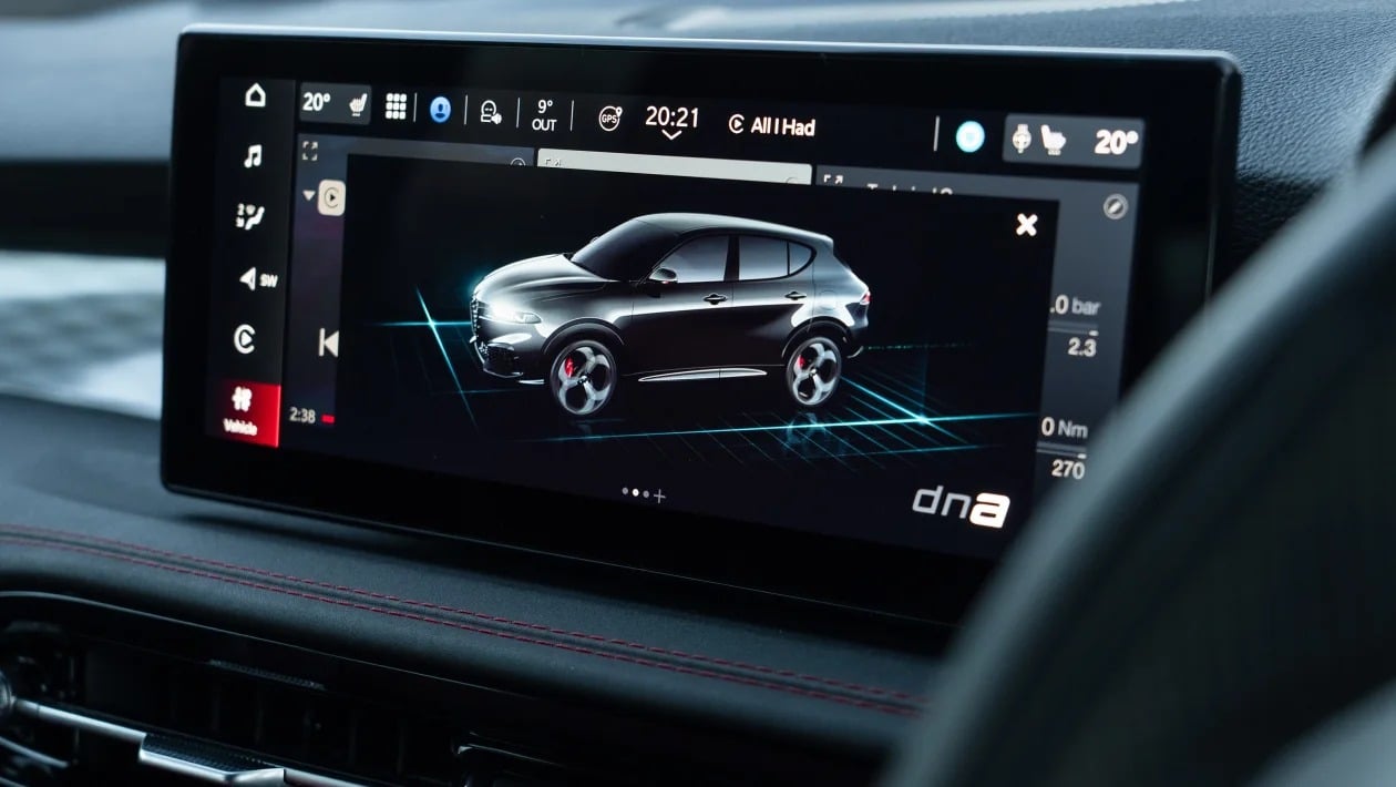 Νέα Alfa Romeo Tonale PHEV: 266 PS και εκρηκτικό ιταλικό στιλ