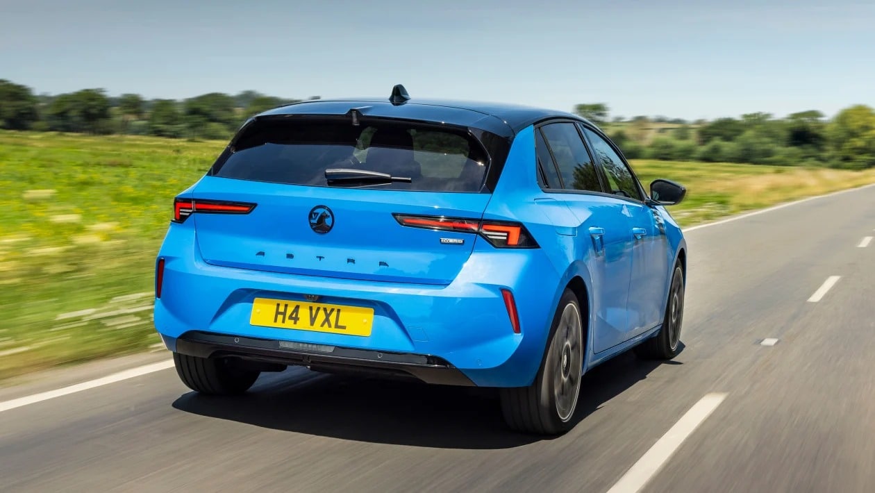 Opel Astra PHEV: 192 PS και έως 80 χλμ. μόνο με ρεύμα
