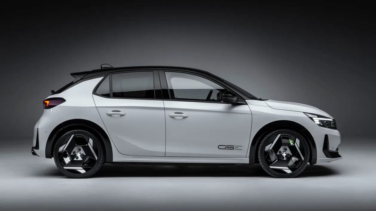 Το νέο Opel Corsa GSE είναι εδώ και βάζει φωτιά στα ηλεκτρικά hot hatch