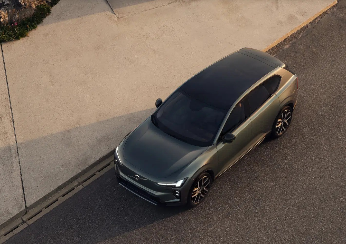 Volvo EX50: Το νέο ηλεκτρικό SUV που έρχεται για να... «καθαιρέσει» το Tesla Model Y