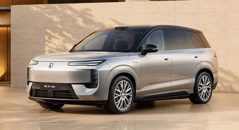 Η BYD «τρελαίνει» την αγορά: Αυτό το SUV κάνει 1.003 Km και αποδίδει 1.210 PS