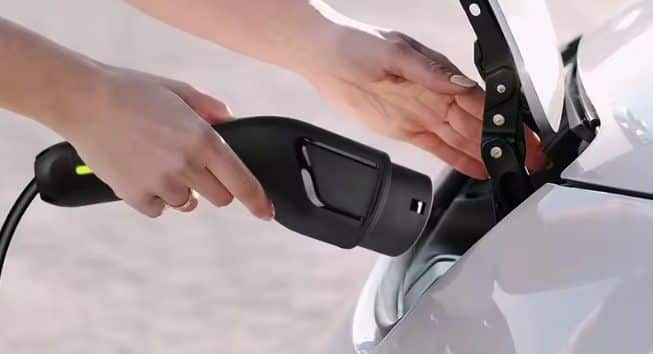 Οικιακός φορτιστής EV με μόλις €60: Αξίζει πραγματικά;