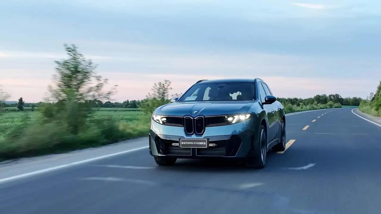 BMW iX3 50L: Έσπασε κάθε ρεκόρ αυτονομίας με 1.030 χλμ. σε μία φόρτιση