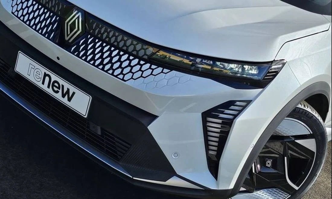 Νέο Renault Scénic 6: AWD, 800V, έως 500 PS και αυτονομία 1.400 χλμ.