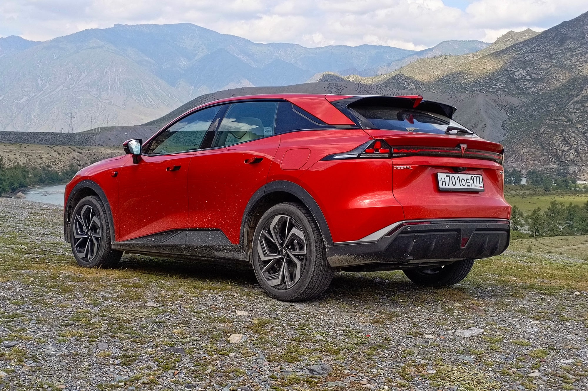 Deepal S07 REEV: Η Changan επαναπροσδιορίζει την υβριδική μετακίνηση