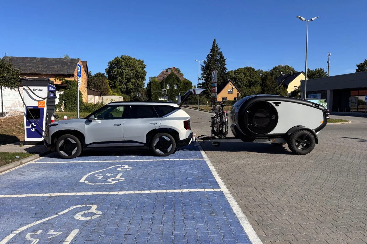Το μεγάλο τεστ του Kia EV5: Τι συμβαίνει όταν κουβαλάς τροχόσπιτο;