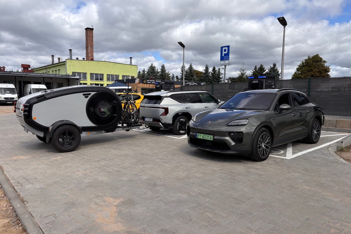 Το μεγάλο τεστ του Kia EV5: Τι συμβαίνει όταν κουβαλάς τροχόσπιτο;