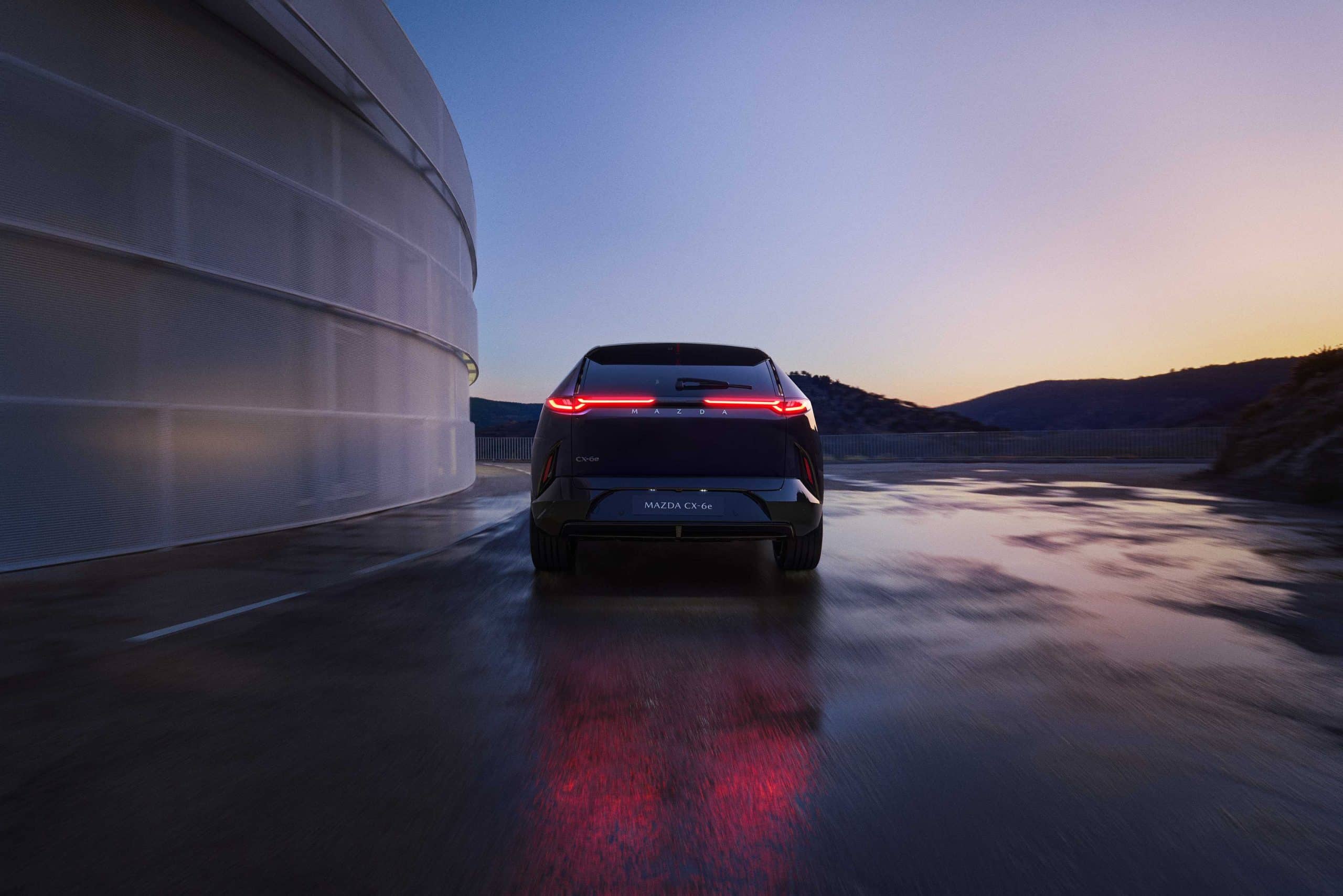 Το νέο MAZDA CX-6e έρχεται στην Ελλάδα - Τιμή