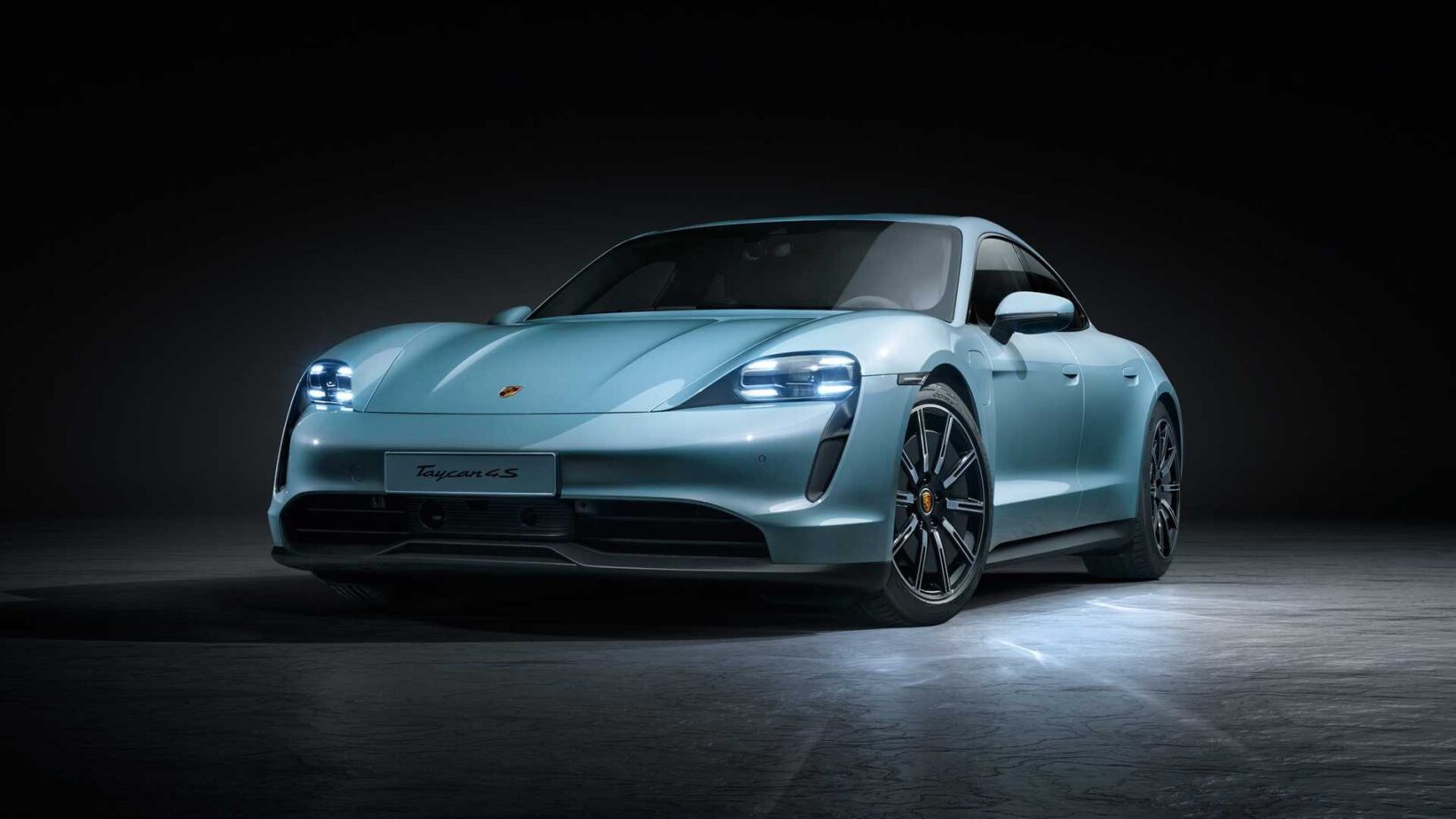 Τίτλοι τέλους για την Porsche Taycan