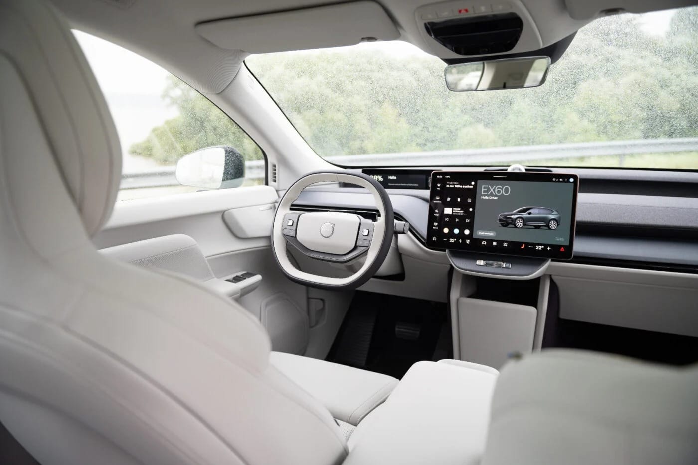 Το Volvo EX60 εντυπωσιάζει με την εκλεπτυσμένη οδήγησή του