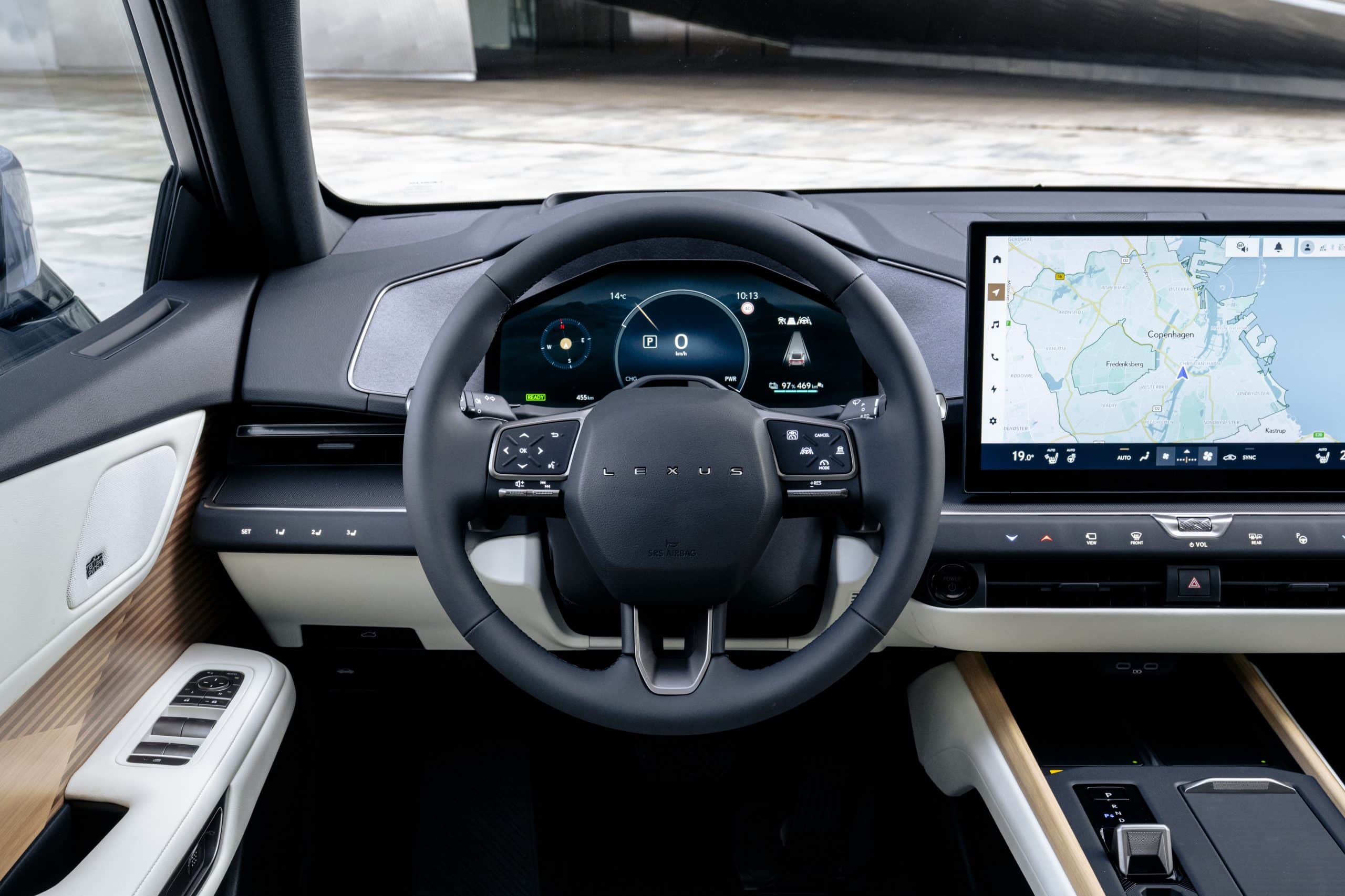 Νέο Lexus ES 350e: Η ηλεκτρική λιμουζίνα της Lexus αποκαλύπτει τα δυνατά της χαρτιά