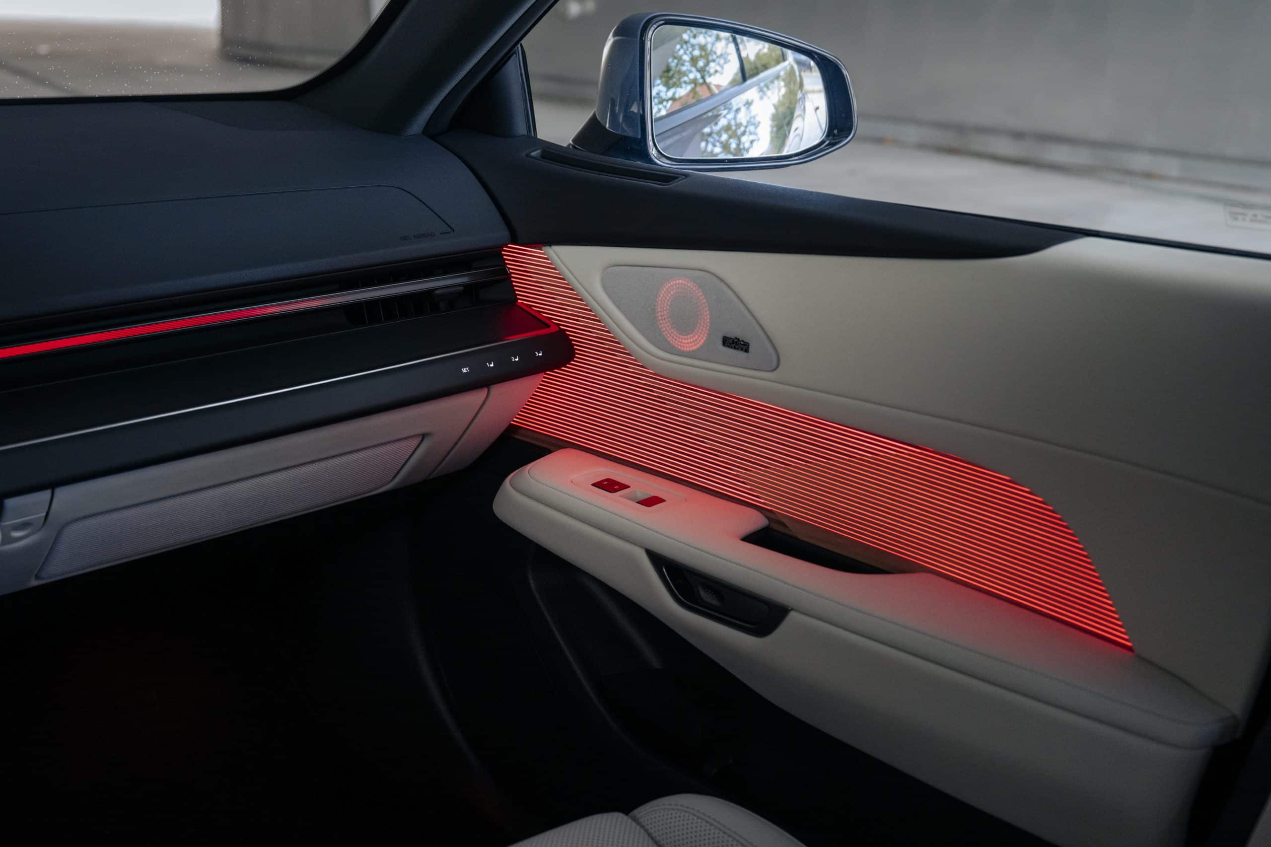 Νέο Lexus ES 350e: Η ηλεκτρική λιμουζίνα της Lexus αποκαλύπτει τα δυνατά της χαρτιά