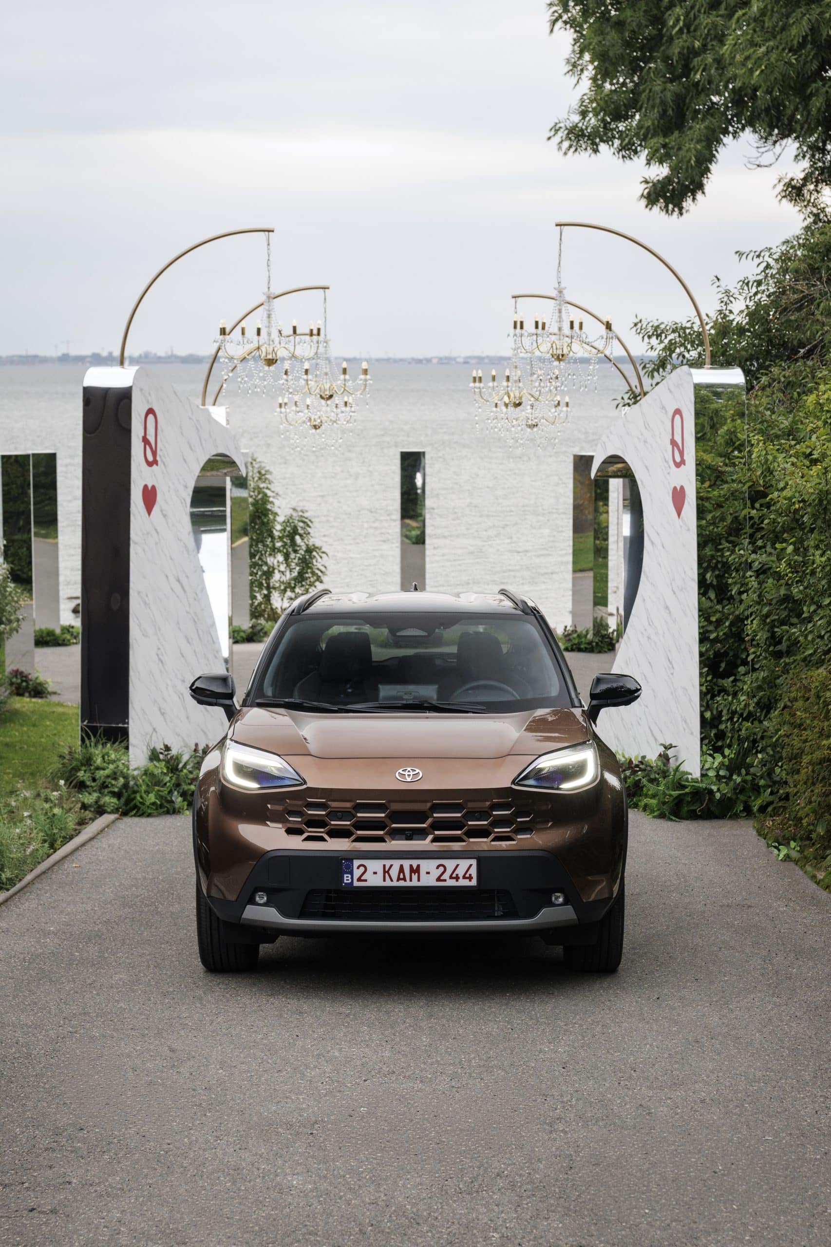 Νέο Yaris Cross: Το ευφυές και κορυφαίο σε πωλήσεις Full Hybrid Electric SUV