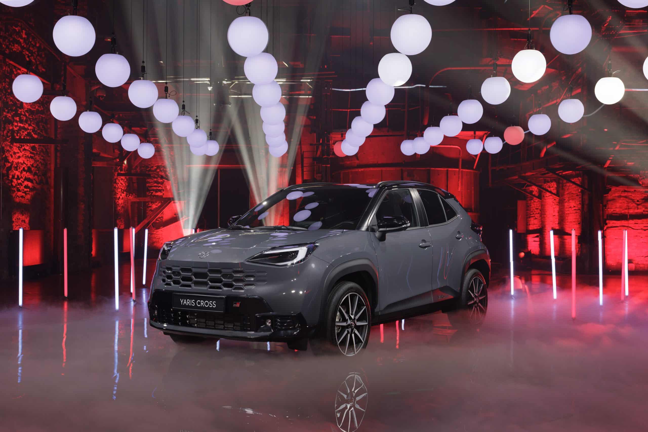 Νέο Yaris Cross: Το ευφυές και κορυφαίο σε πωλήσεις Full Hybrid Electric SUV
